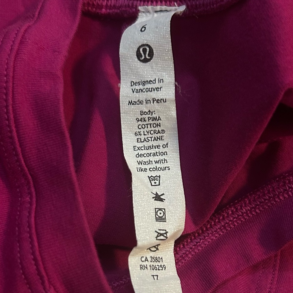 Lululemon LA keyhole reversible long sleeve in ripened raspberry - Picture 6 of 8
